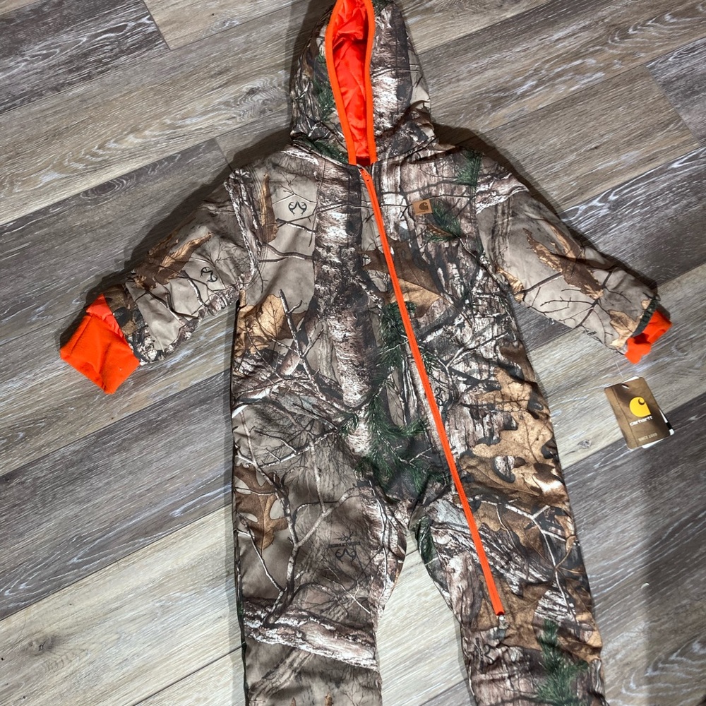Carhartt 24m camo coveralls (NWT)